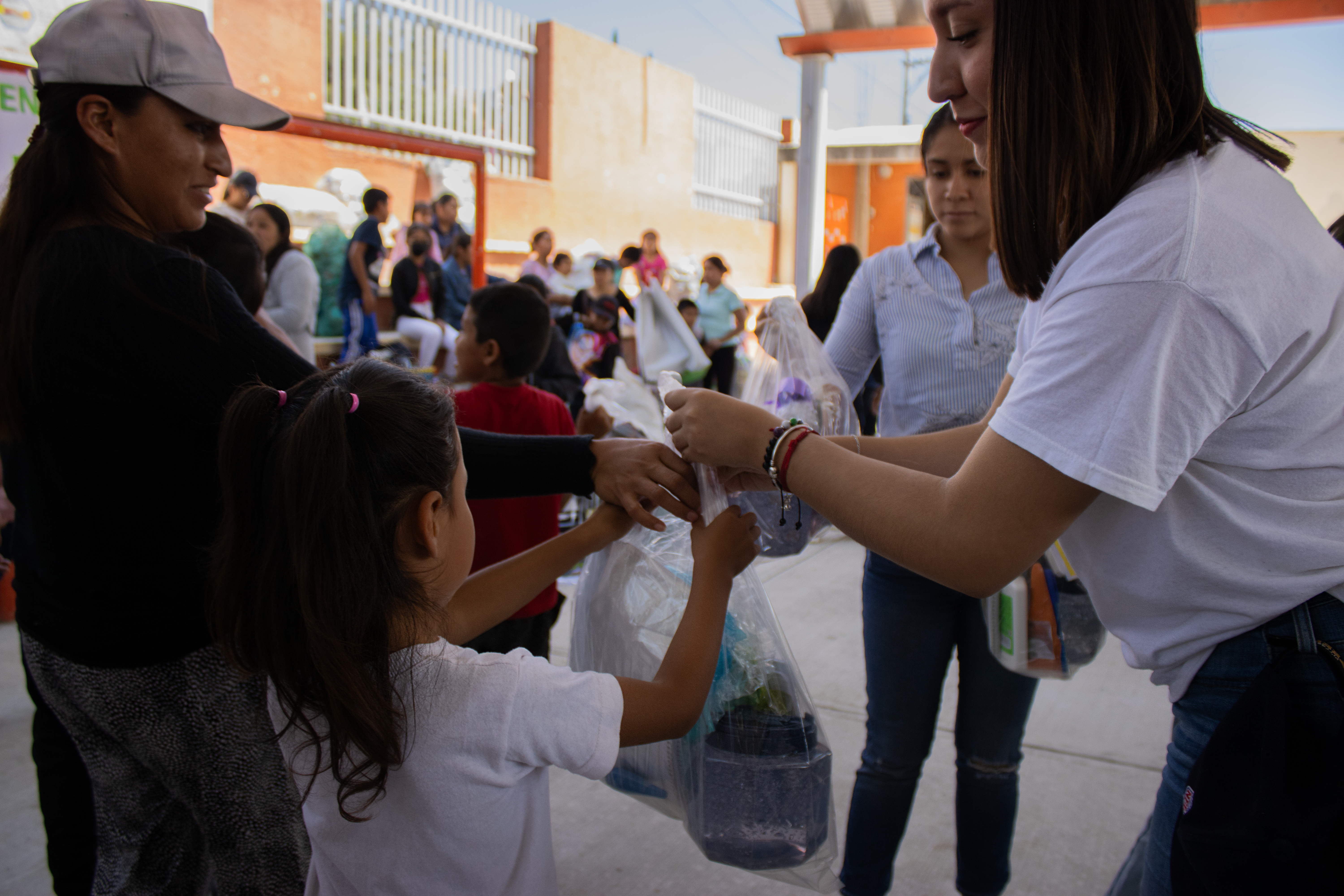 ÚTILES ESCOLARES