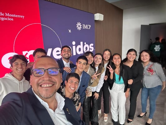 Licenciaturas en Contaduría e Impuestos y Gestión Empresarial.
