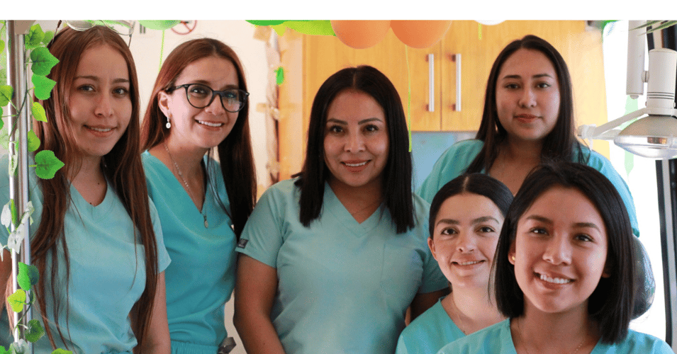 UNIDAD DENTAL MÓVIL EN EL EVENTO RUTA VIOLETA