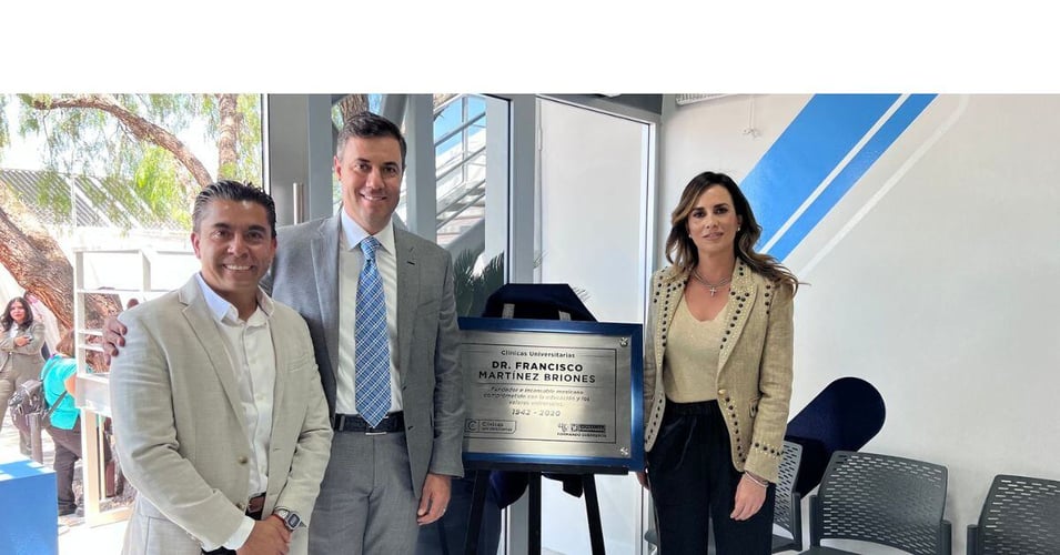 INAUGURACIÓN DE CLÍNICAS UNIVERSITARIAS
