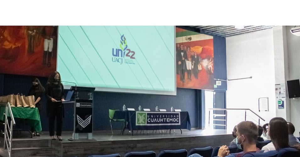 ENTREGA DE UNIFORMES PARA UNIVERSIADA NACIONAL UACJ 2022