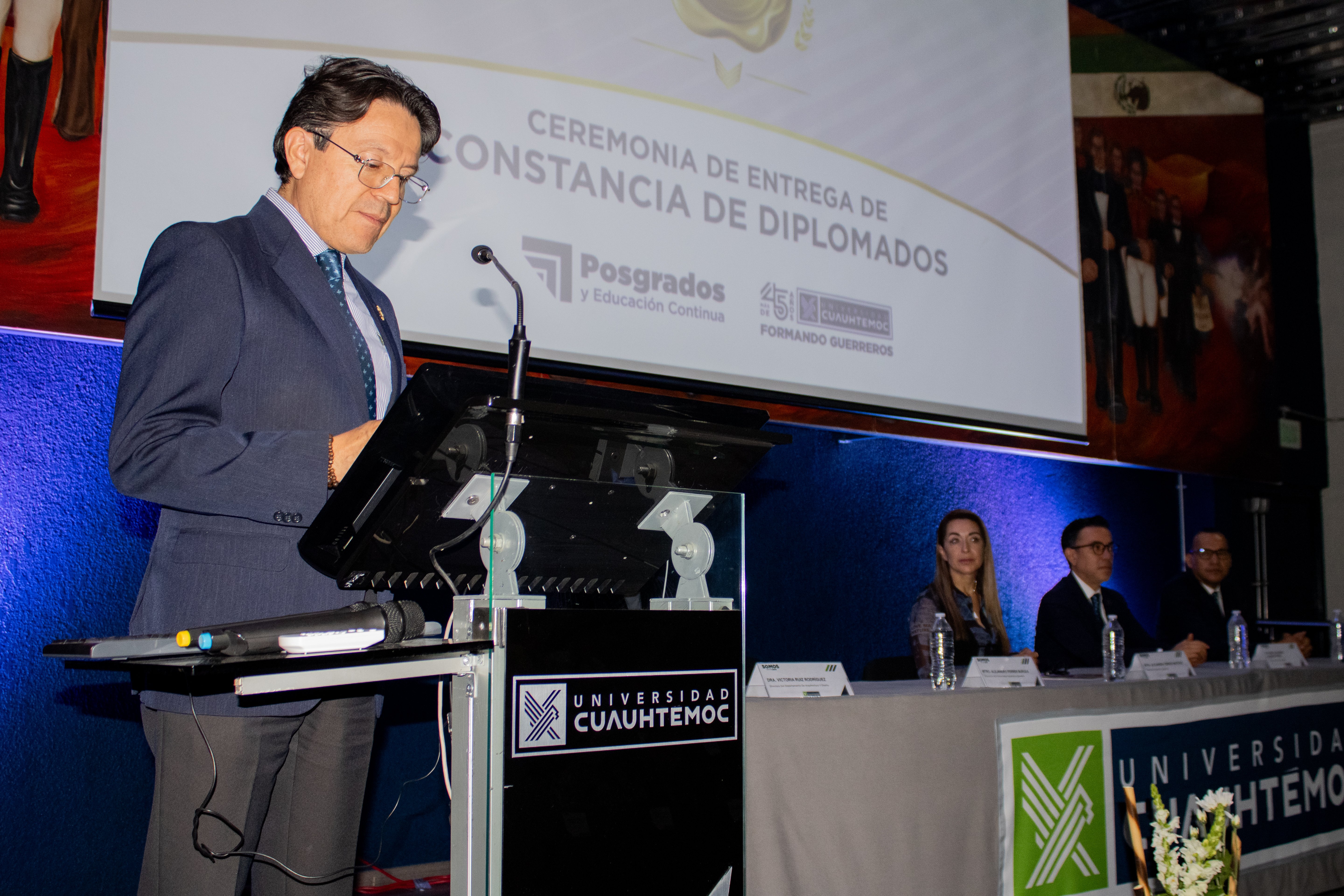 clausura de diplomados