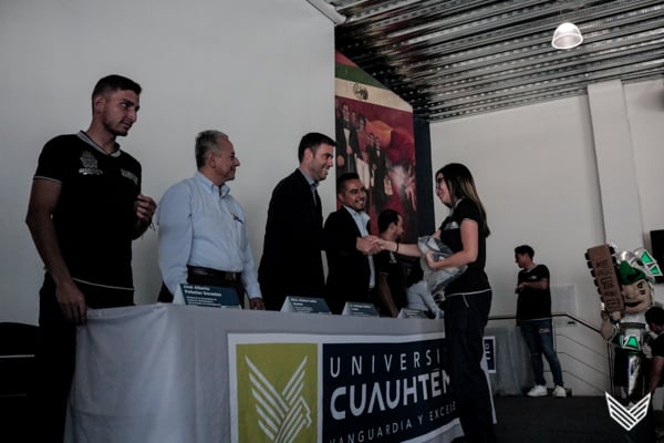 Entrega de uniformes 