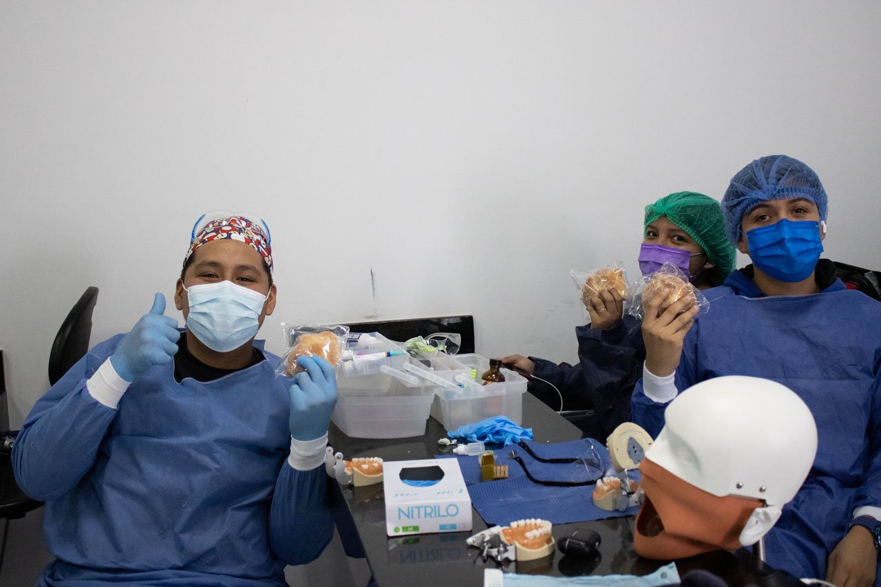 pan de muerto odontología