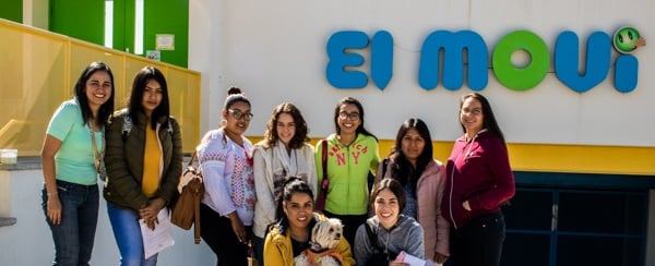 Pedagogas visitan al preescolar El Movi